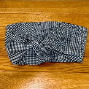 SOCIALITE Gray Plaid zip tube top with bow